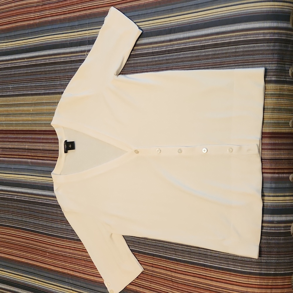 Ann Taylor Cardigan-short sleeve- Medium